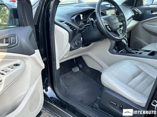 Ford Escape 35 interauto-car