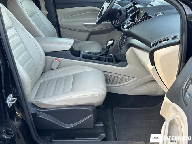 Ford Escape 45 interauto-car