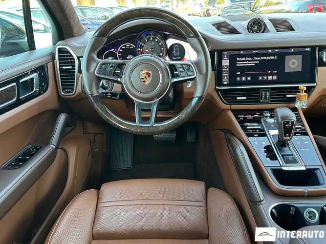 Porsche Cayenne 36 interauto-car