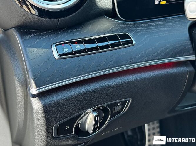 Mercedes E 300de 46 interauto-car