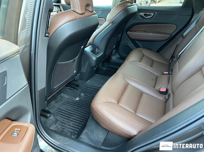Volvo XC 60 43 interauto-car