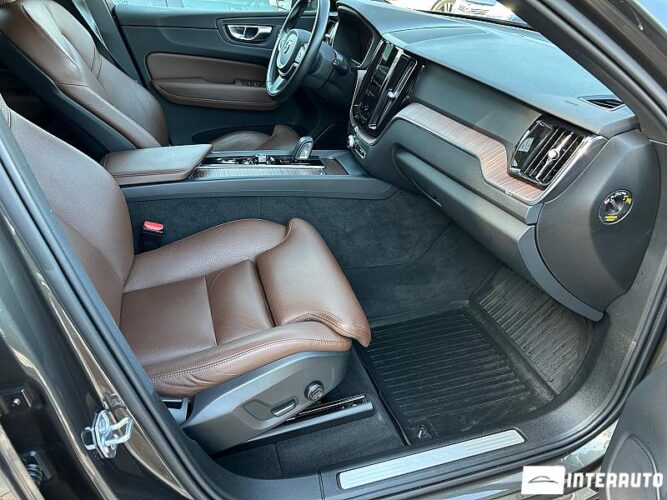 Volvo XC 60 42 interauto-car