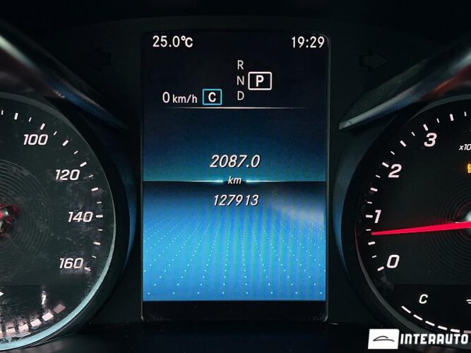 Mercedes GLC 300 44 interauto-car