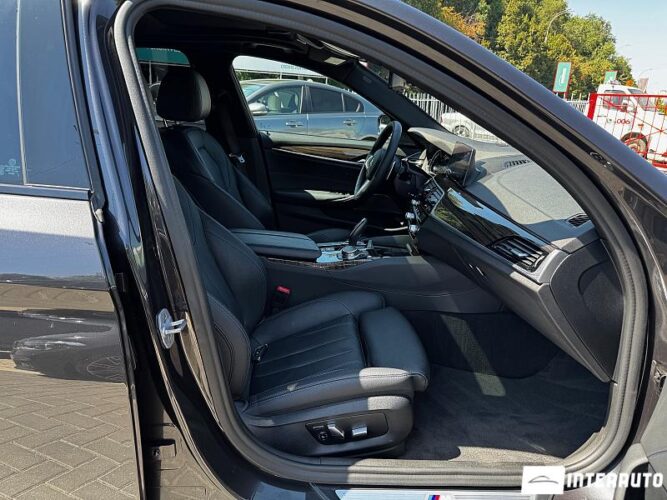 BMW 530e 51 interauto-car