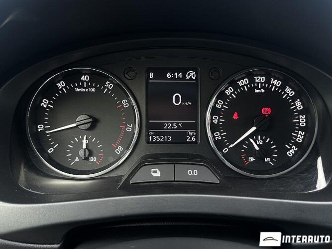 Skoda Rapid 38 interauto-car