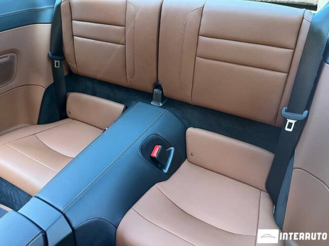 Porsche 911 GT3 52 interauto-car