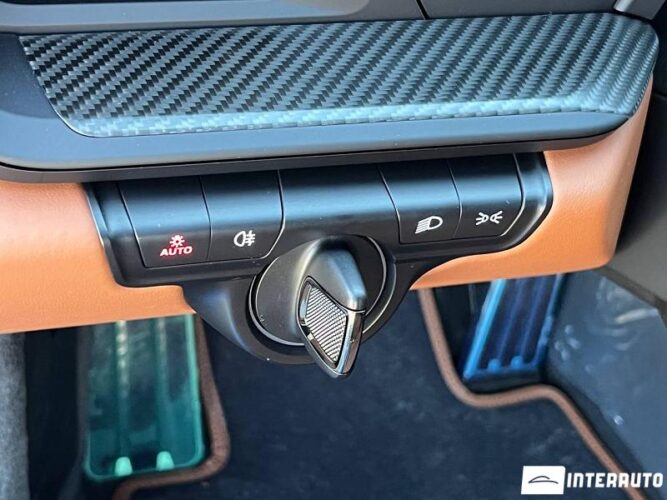 Porsche 911 GT3 51 interauto-car