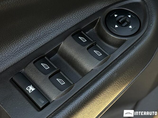 Ford Escape 48 interauto-car