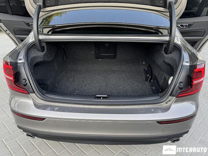 Volvo S 60 59 interauto-car