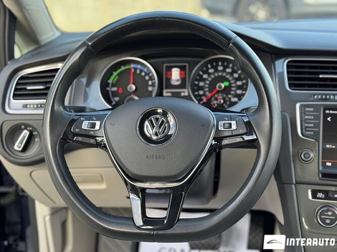 Volkswagen e-Golf 39 interauto-car