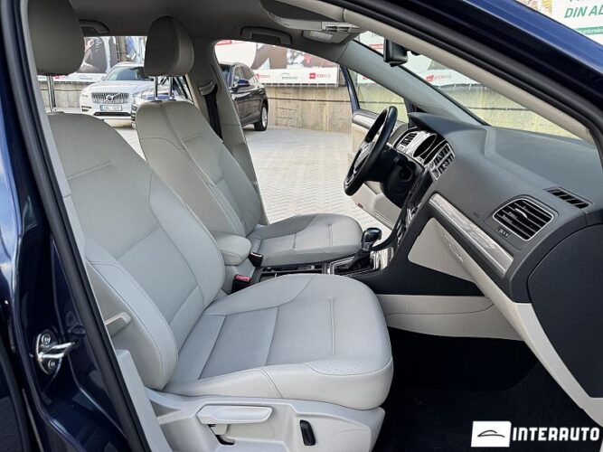 Volkswagen e-Golf 47 interauto-car