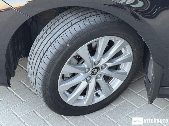 Toyota Camry 50 interauto-car