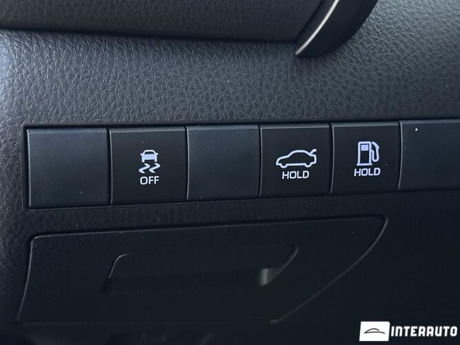 Toyota Camry 52 interauto-car