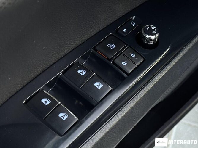 Toyota Camry 51 interauto-car