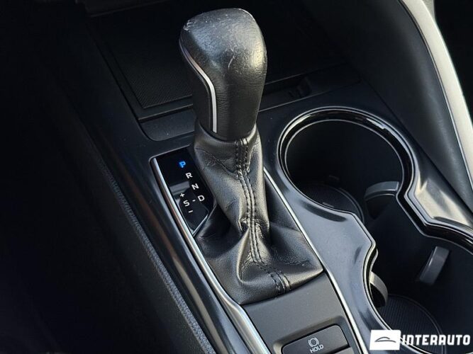 Toyota Camry 44 interauto-car