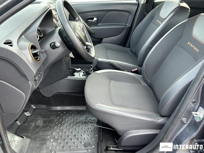 Dacia Logan MCV Stepway 34 interauto-car