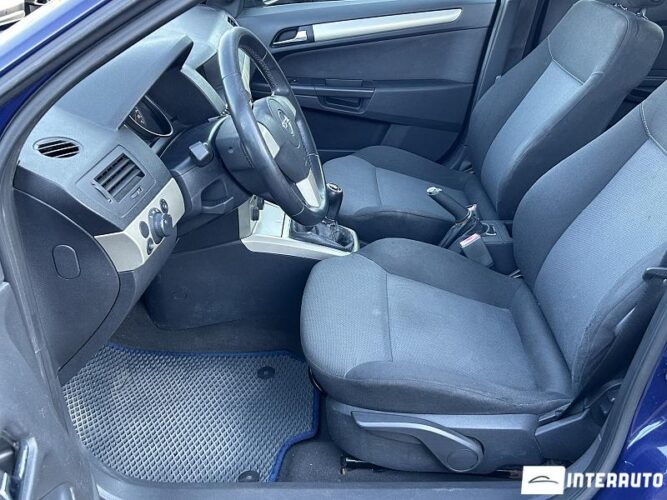 Opel Astra 31 interauto-car