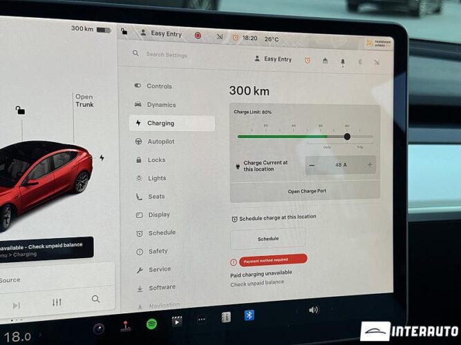 Tesla Model 3 41 interauto-car