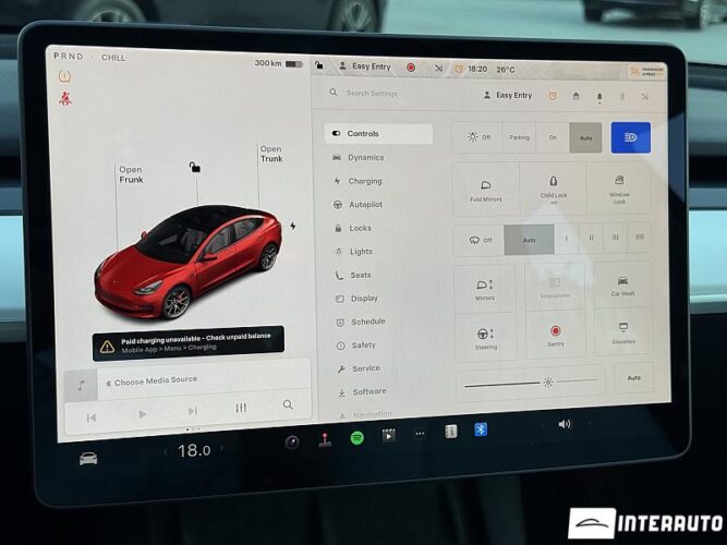 Tesla Model 3 42 interauto-car