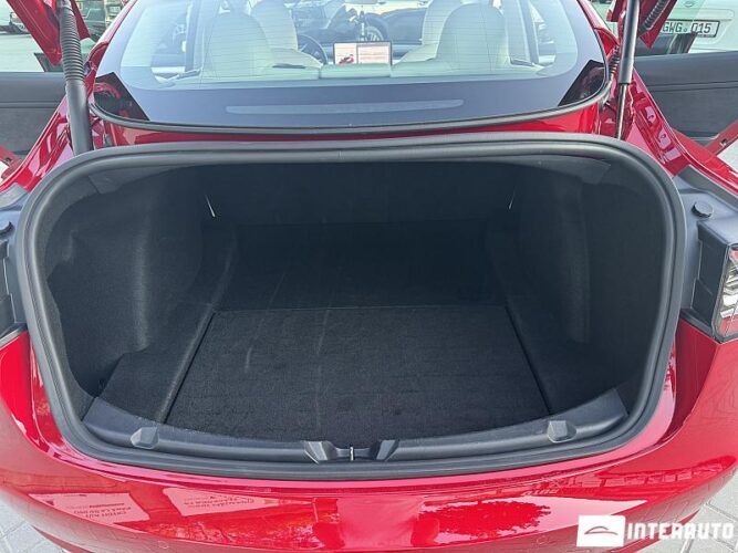 Tesla Model 3 52 interauto-car