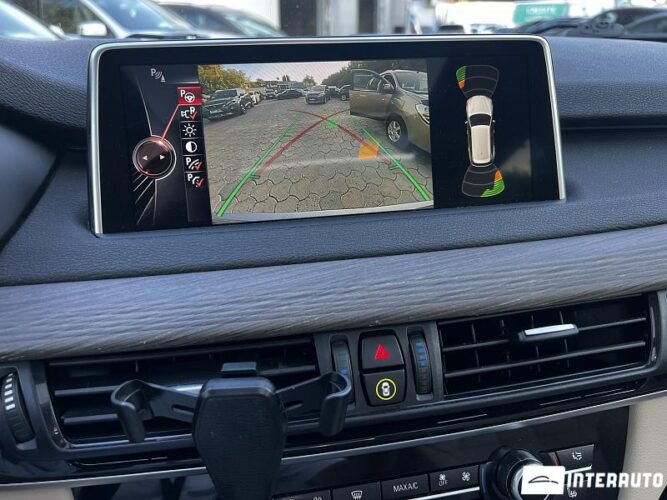 BMW X5 4.0e 42 interauto-car