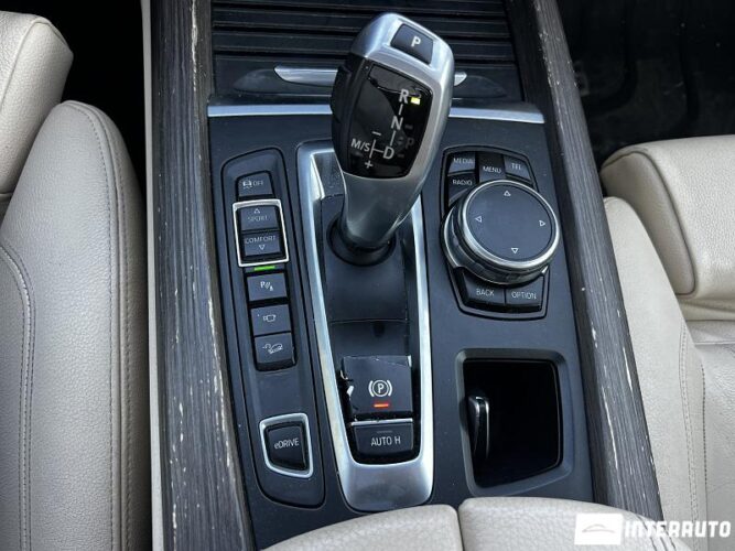 BMW X5 4.0e 44 interauto-car