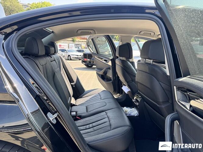 BMW 530e 52 interauto-car