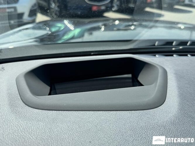 BMW 530e 43 interauto-car