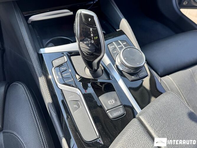 BMW 530e 49 interauto-car