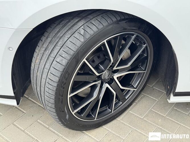 Audi A8 61 interauto-car