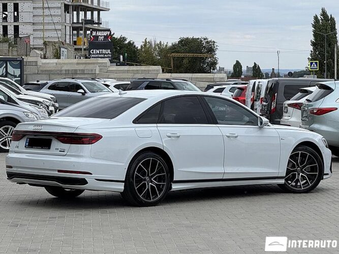 Audi A8 43 interauto-car