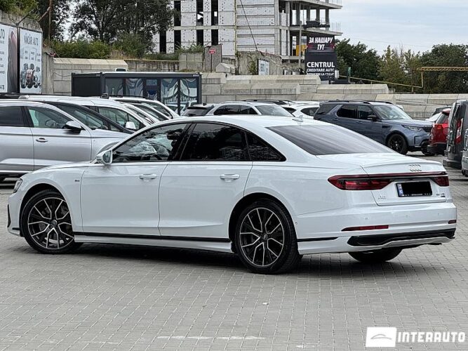 Audi A8 44 interauto-car