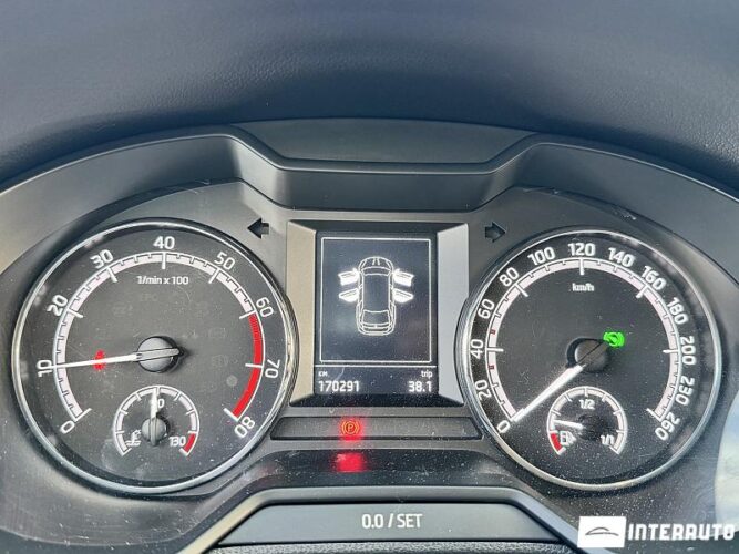 Skoda Octavia 38 interauto-car