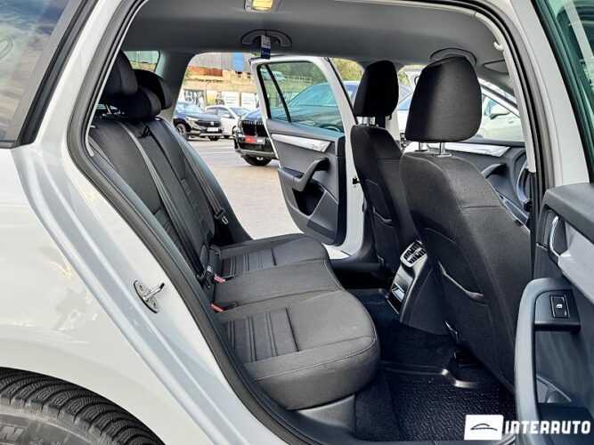 Skoda Octavia 44 interauto-car