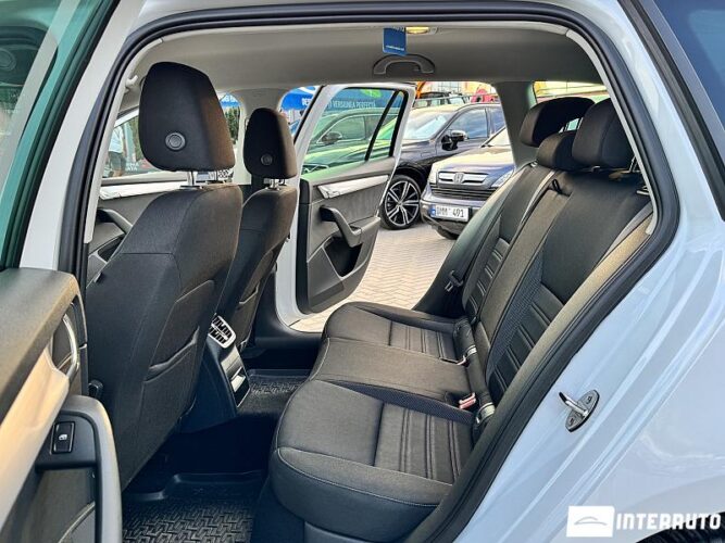 Skoda Octavia 43 interauto-car