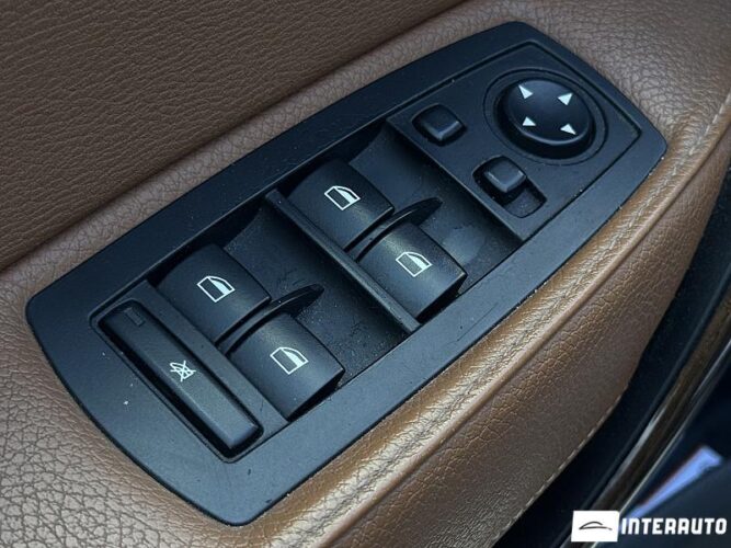 BMW X3 2.0D 48 interauto-car