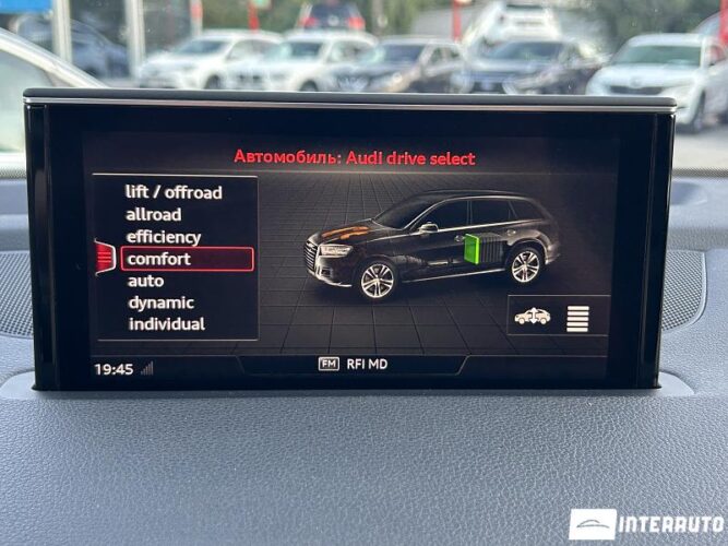 Audi Q7 E-Tron 51 interauto-car