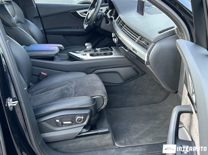 Audi Q7 E-Tron 55 interauto-car