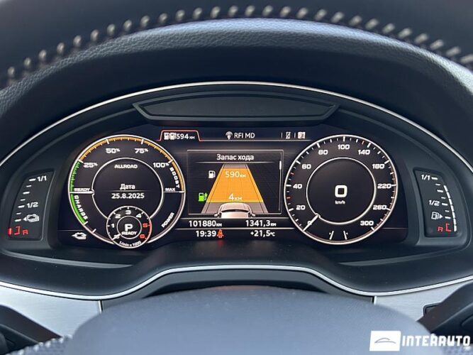 Audi Q7 E-Tron 50 interauto-car