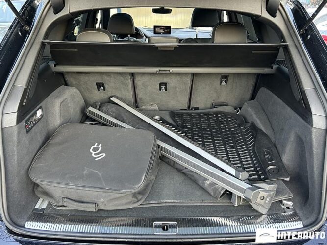 Audi Q7 E-Tron 60 interauto-car