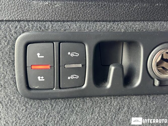 Audi Q7 E-Tron 59 interauto-car