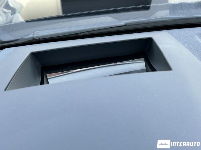 Audi Q7 E-Tron 54 interauto-car