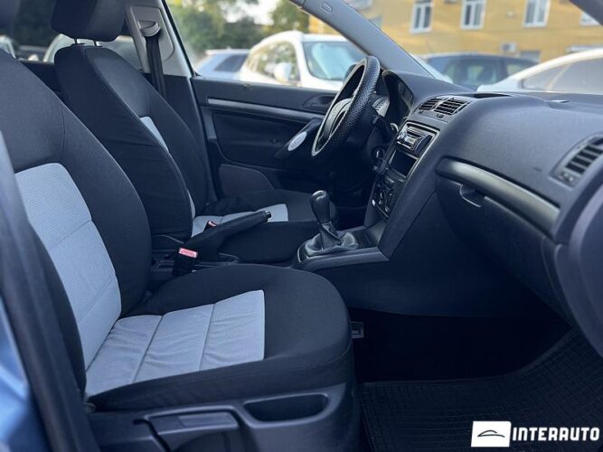 Skoda Octavia 40 interauto-car