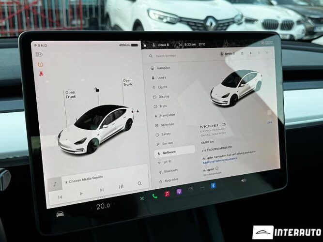 Tesla Model 3 39 interauto-car