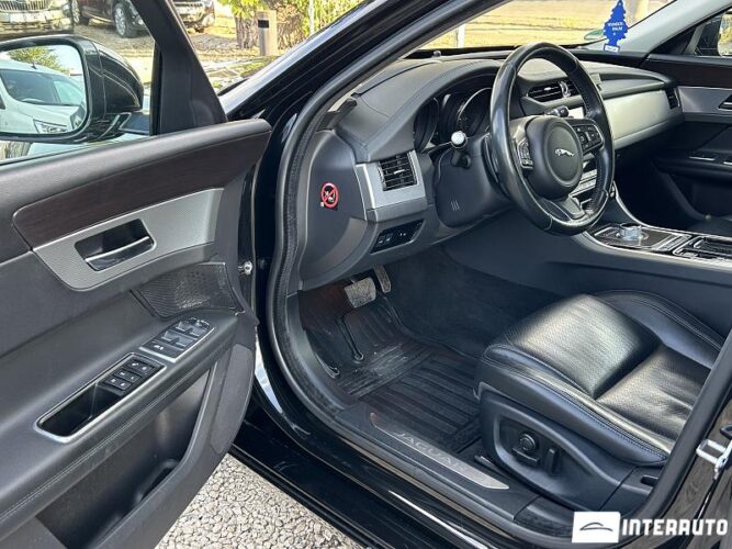 Jaguar XF 39 interauto-car