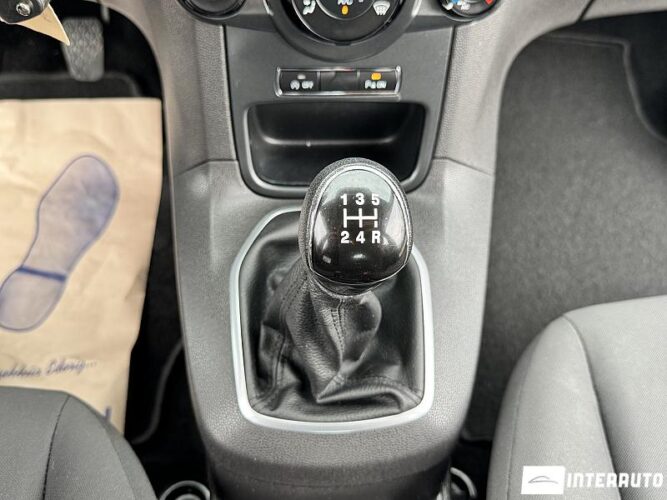 Ford Fiesta 42 interauto-car