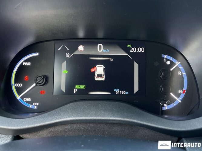 Toyota Yaris Cross 43 interauto-car