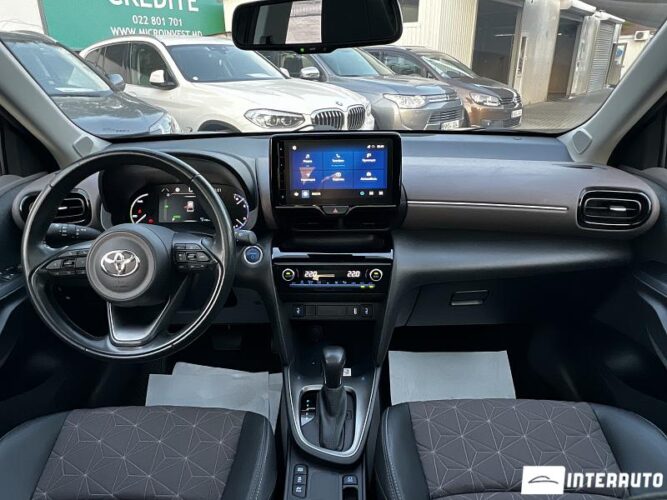 Toyota Yaris Cross 42 interauto-car