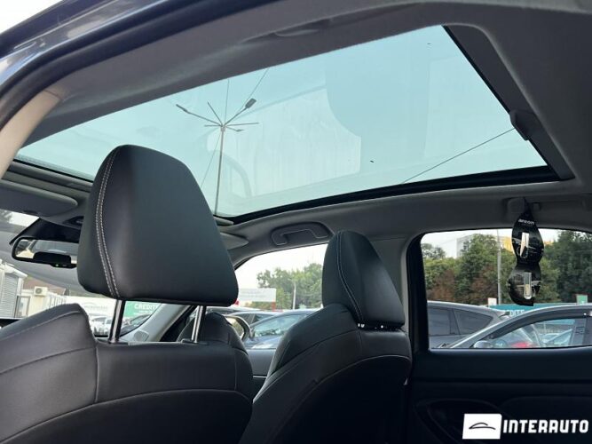 Toyota Yaris Cross 41 interauto-car