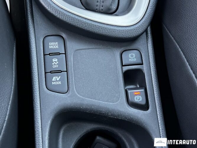 Toyota Yaris Cross 46 interauto-car